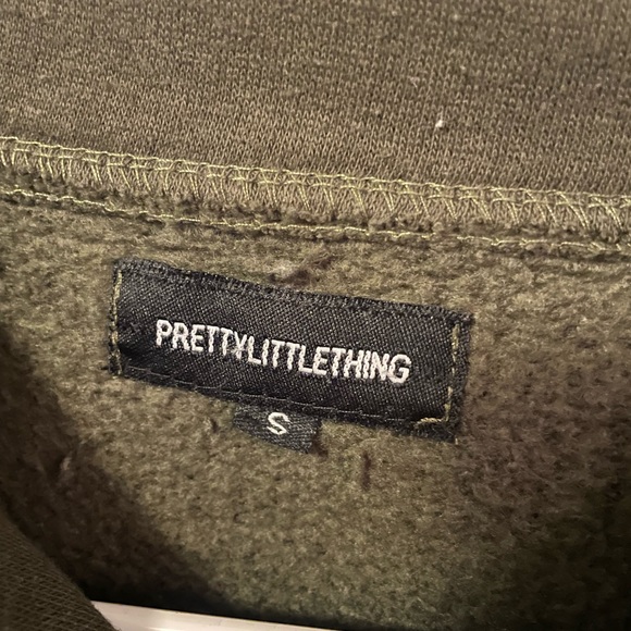 PrettyLittleThing Quarter Zip - Picture 4 of 4